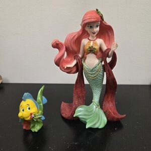 DISNEY SHOWCASE Couture de Force ARIEL Flounder Holiday Series Figurine 6000818